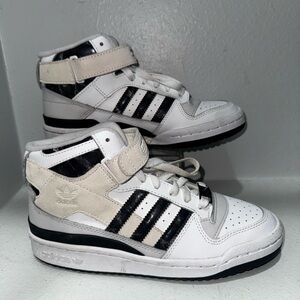 Adidas Basketball Shoe Women 6.5 White Black Marble Forum Mid Lace Up Sneaker